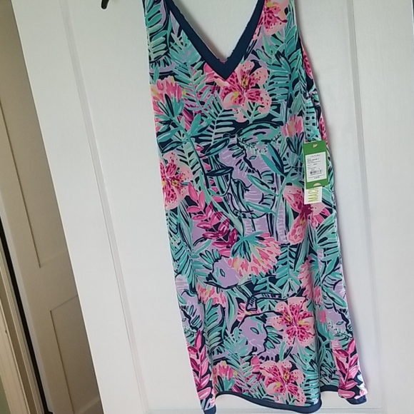 Lilly Pulitzer Sleeveless V Neck Dress NWT Small - Picture 2 of 3